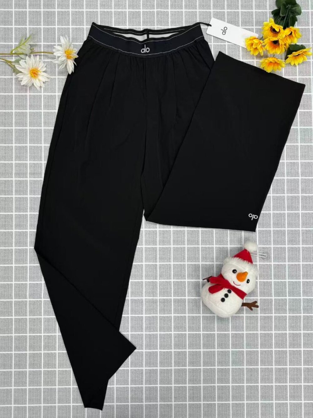 ALO Yoga Black Everyday Trouser Pants 🤍 Women’s NWT (✿◡‿◡) Regular - Picture 2 of 6
